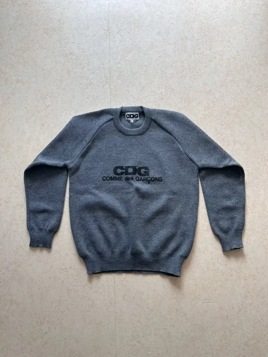 CDG 라운드넥 스쿨 풀오버 니트 Grey L